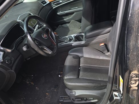 Used 2014 Cadillac SRX Luxury w/ LPO, Protection Package image 6