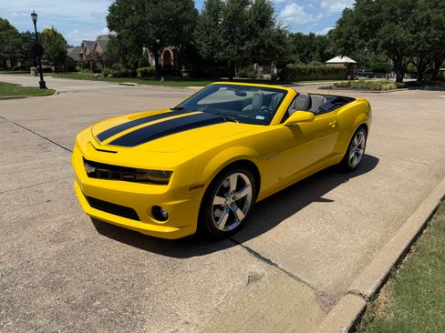 Used 2013 Chevrolet Camaro SS w/ RS Package RWD image 14