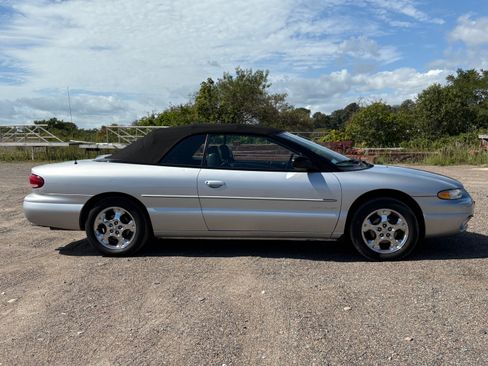 Used 2000 Chrysler Sebring JXI image 1