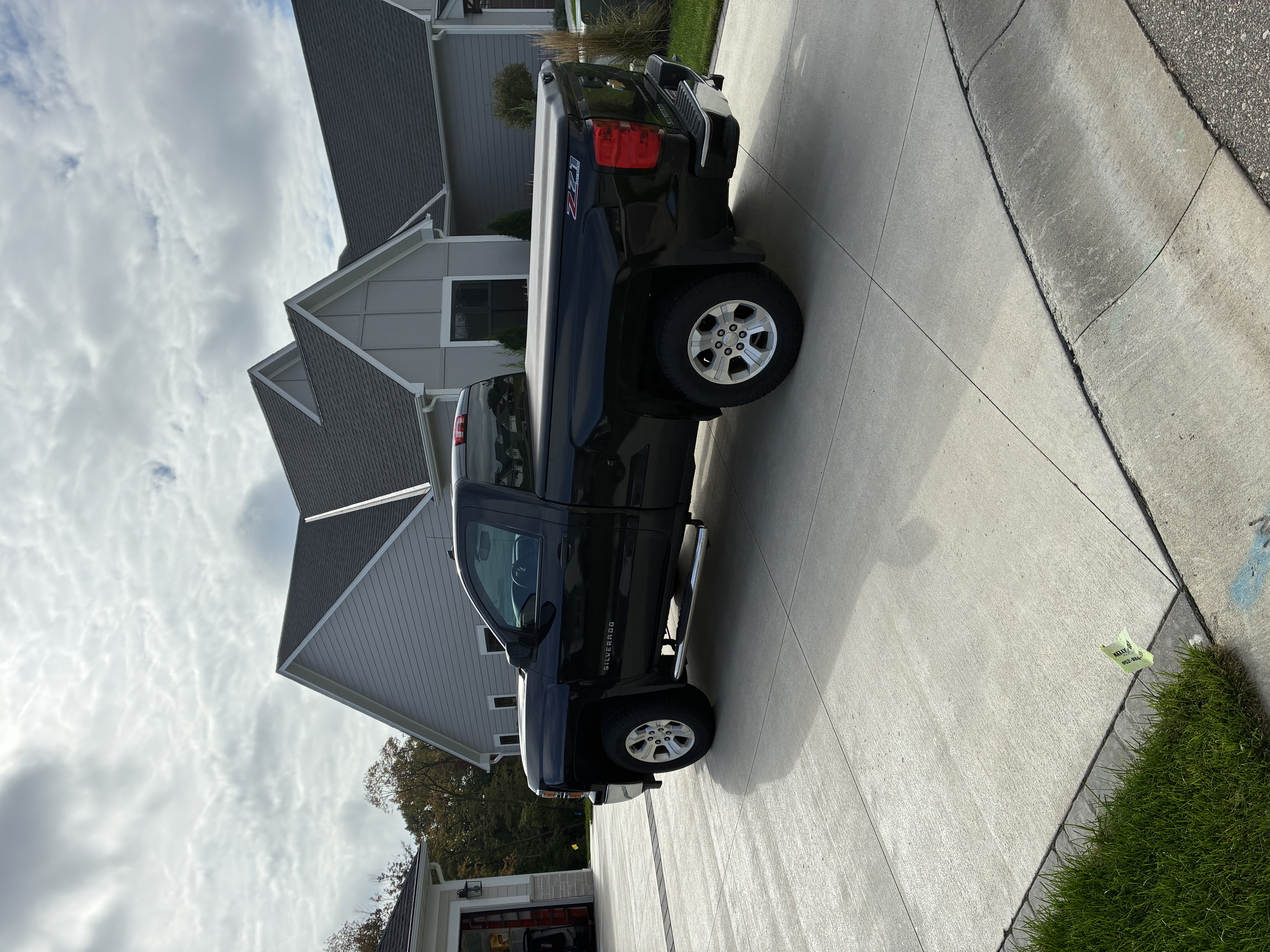 Used 2014 Chevrolet Silverado 1500 LT w/ LT Convenience Package AWD/4WD image 6