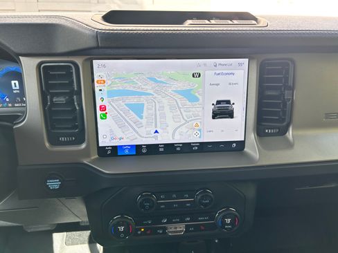 Used 2025 Ford Bronco Outer Banks image 10