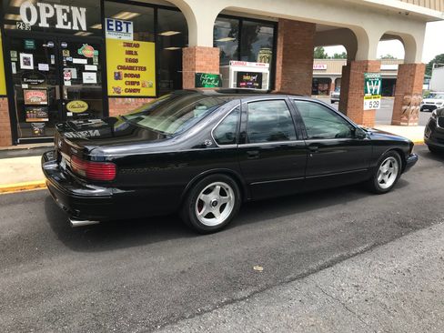 Used 1996 Chevrolet Impala SS image 6