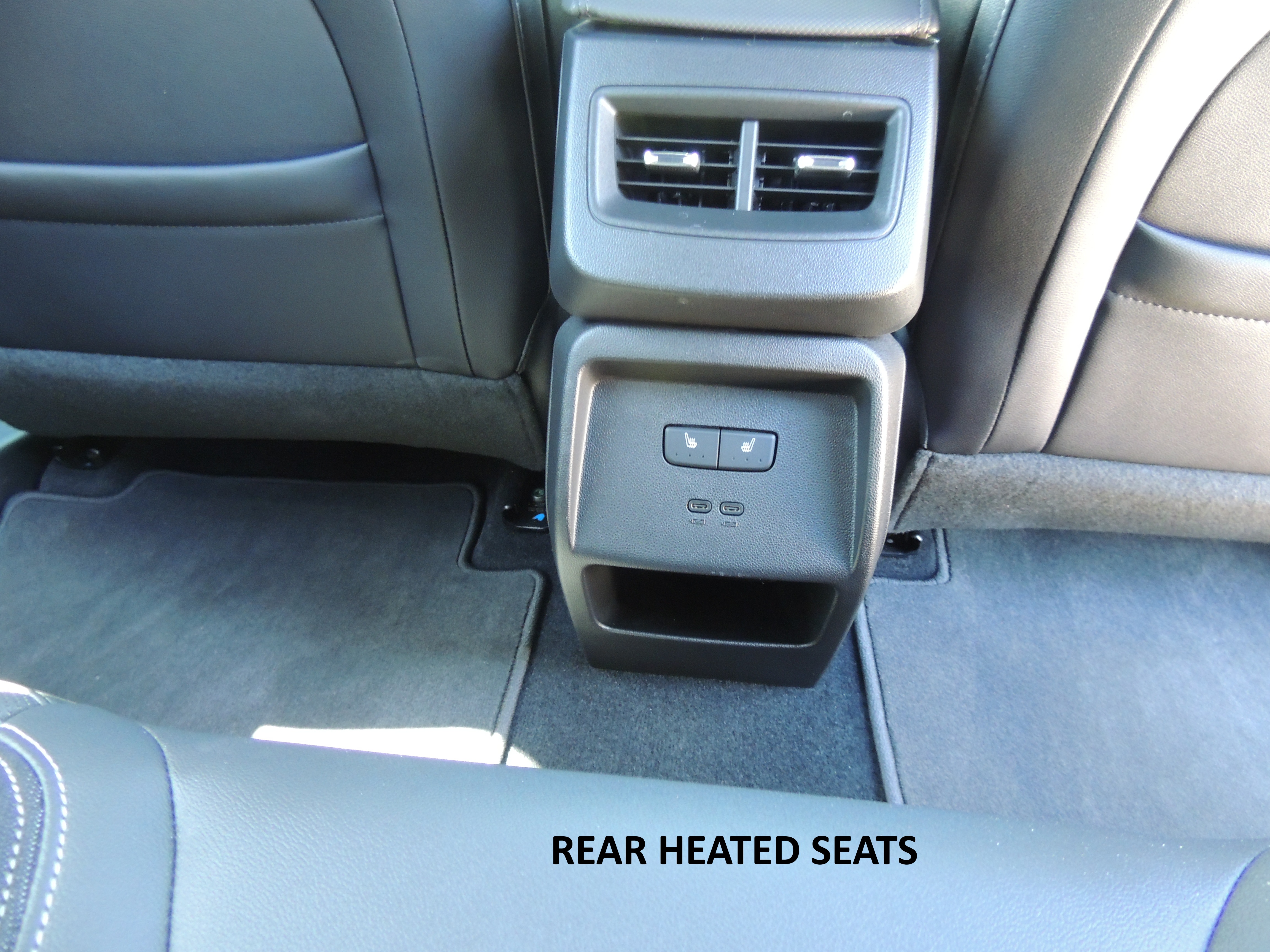 Used 2025 Chevrolet Equinox EV LT w/ Convenience Package II FWD image 30