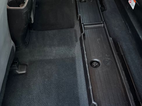 Used 2022 Toyota Tacoma SR image 11