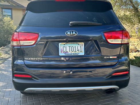 Used 2017 Kia Sorento EX w/ EX Advanced Touring Package image 5