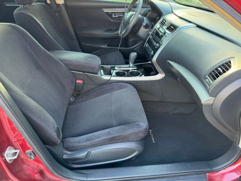 Used 2013 Nissan Altima 2.5 S image 18