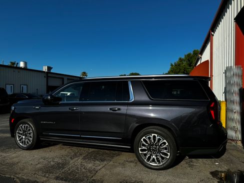 Used 2024 GMC Yukon XL Denali Ultimate image 6