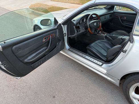 Used 2001 Mercedes-Benz SLK 320 image 13