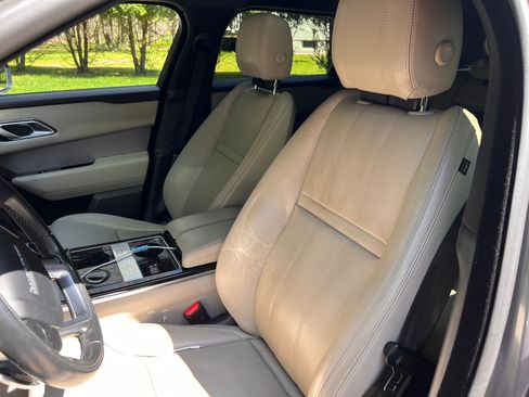 Used 2020 Land Rover Range Rover Velar R-Dynamic S image 6