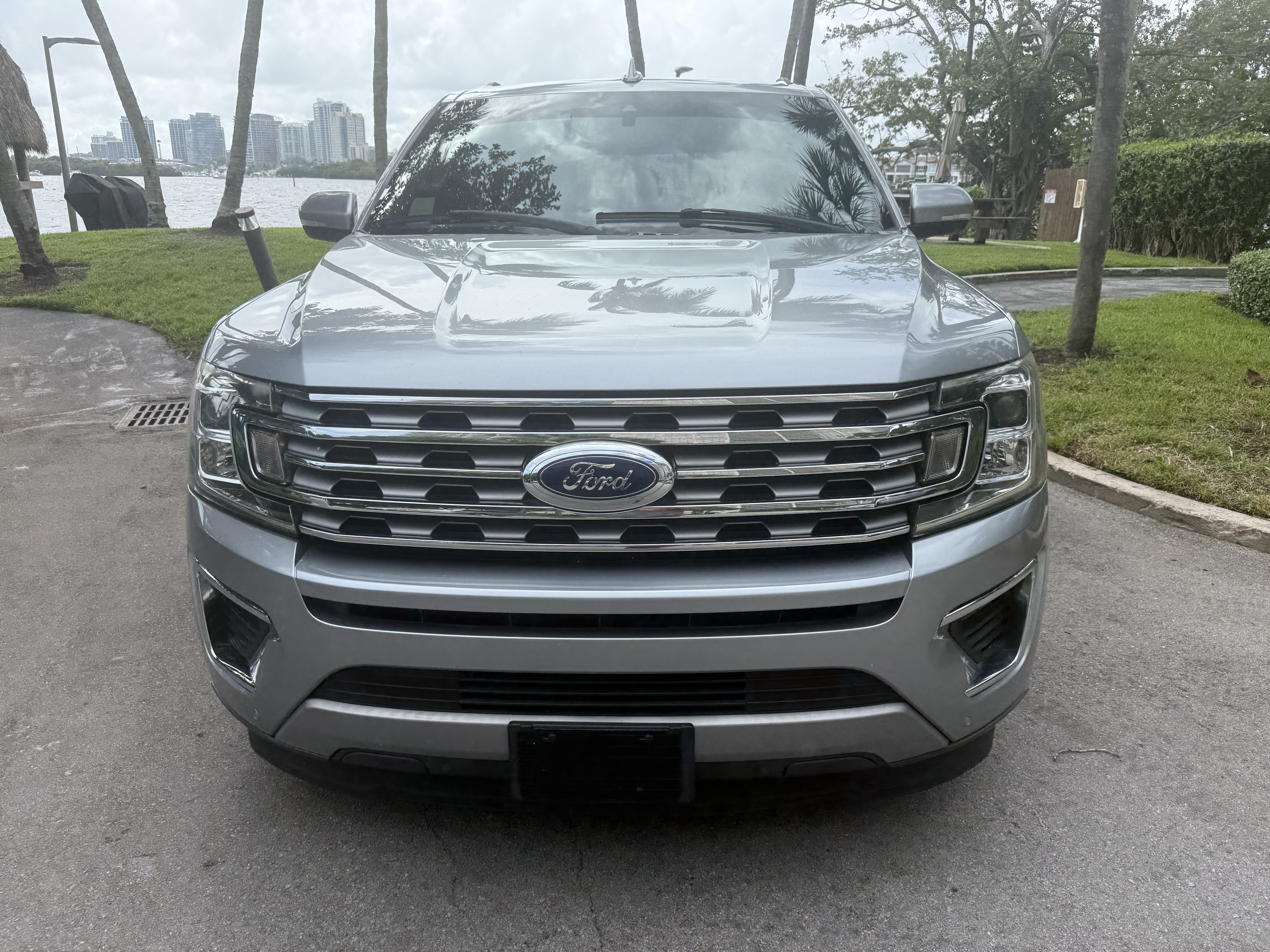 Used 2020 Ford Expedition Max Limited RWD image 8