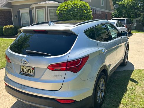 Used 2015 Hyundai Santa Fe Sport w/ Option Group 04 FWD image 5