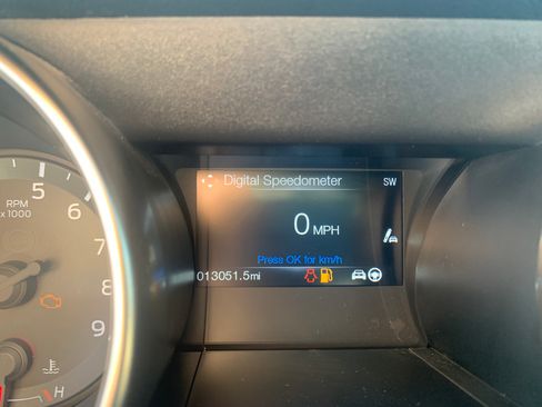 Used 2016 Ford Mustang Shelby GT350 w/ Track Package image 15