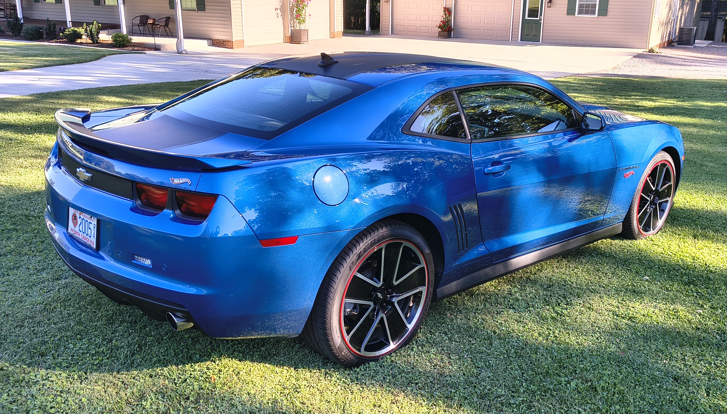 Used 2013 Chevrolet Camaro LT w/ Hot Wheels Special Edition RWD image 8