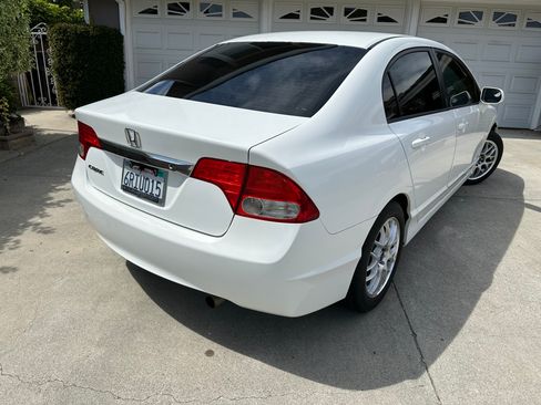 Used 2011 Honda Civic LX image 4
