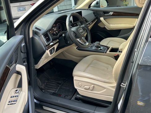 Used 2019 Audi Q5 2.0T Premium Plus w/ Premium Plus Package image 11