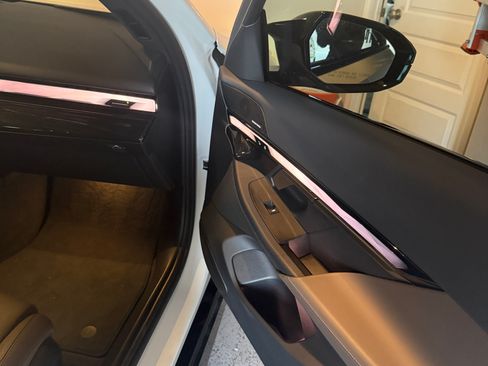 Used 2024 BMW i5 eDrive40i w/ M Sport Package image 23