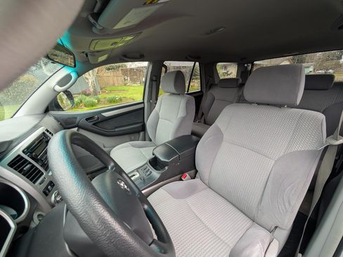 Used 2004 Toyota 4Runner Sport image 9