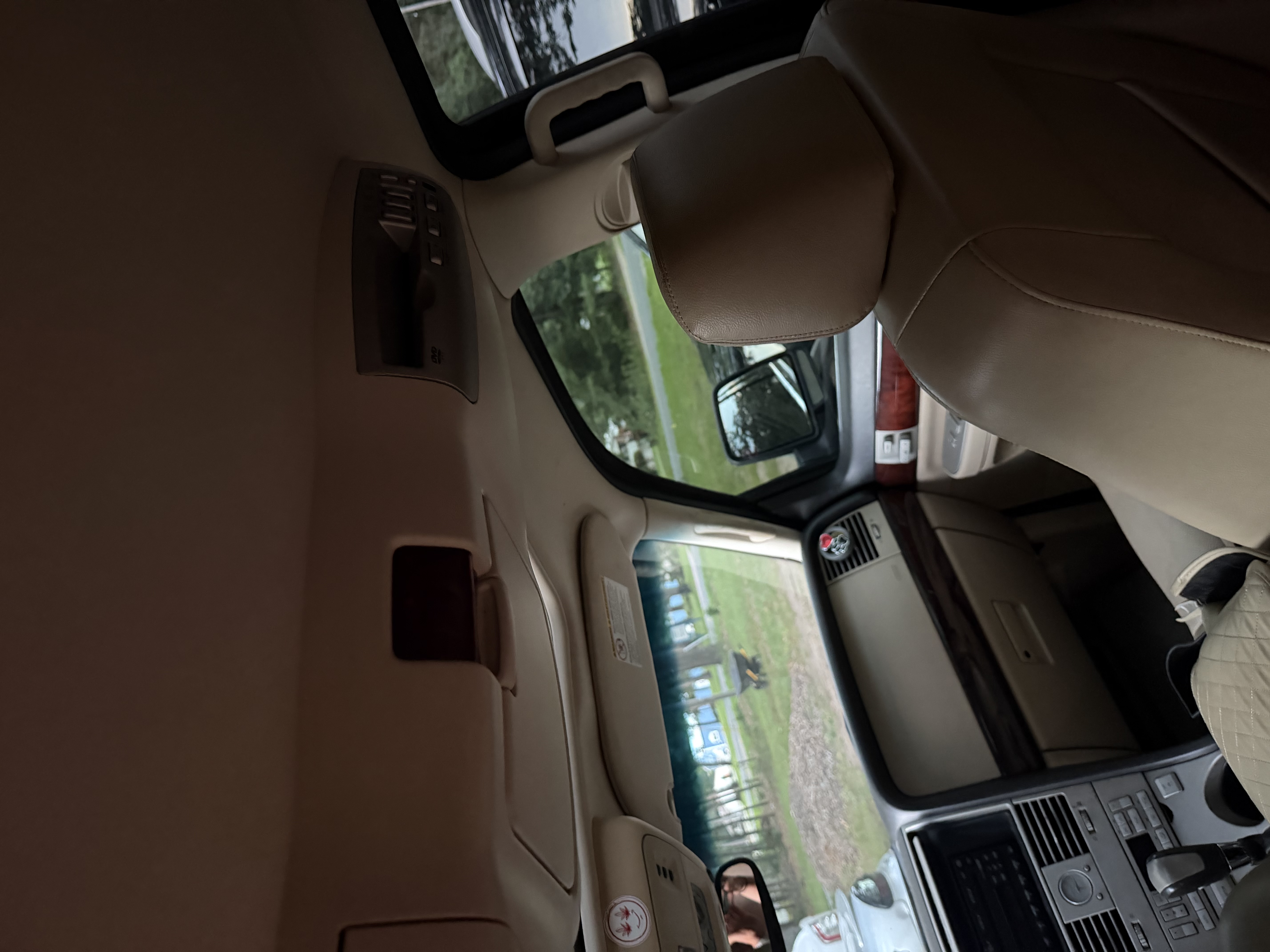 Used 2005 Lincoln Aviator AWD image 10