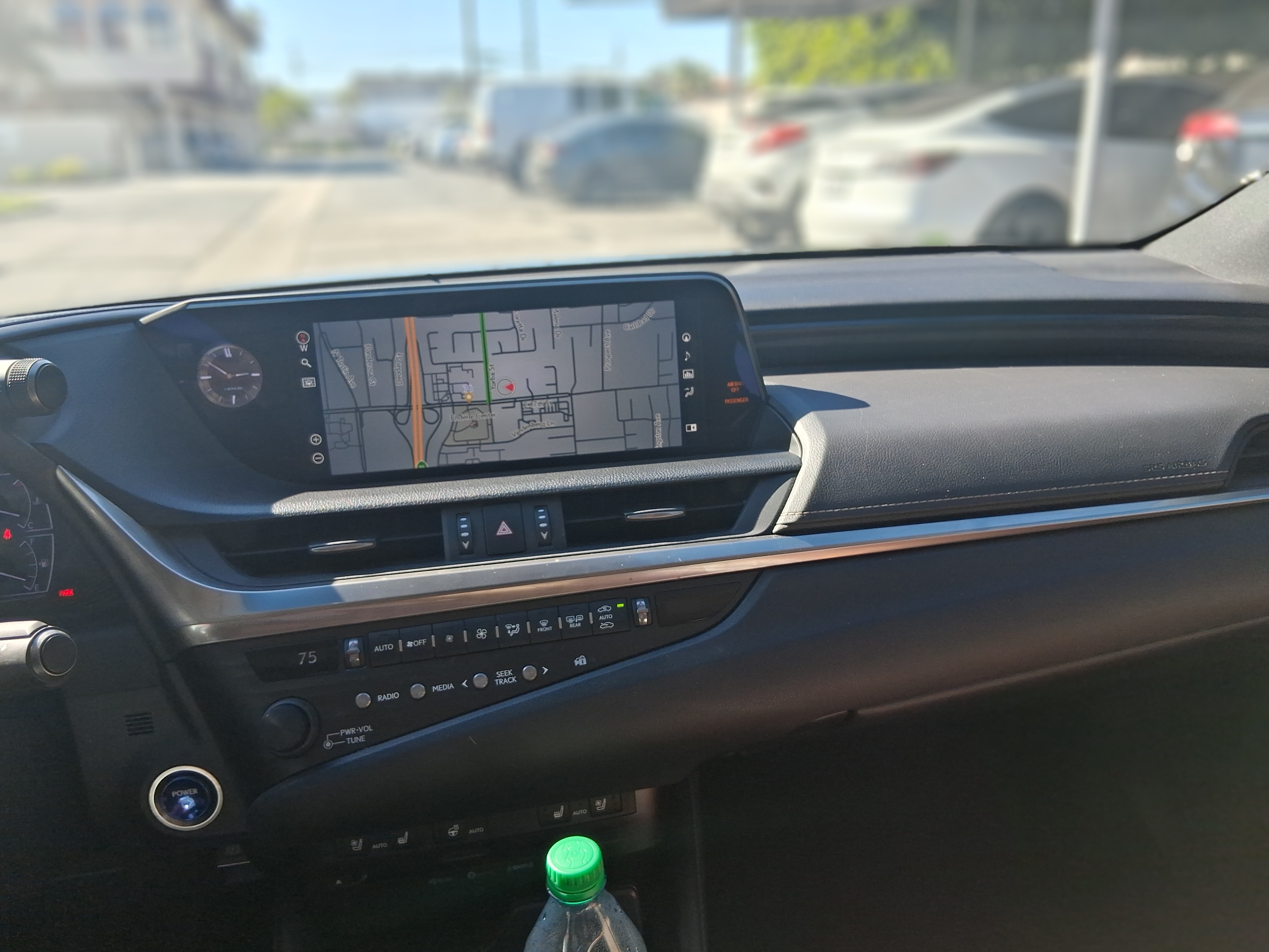 Used 2020 Lexus ES 300h w/ Premium Package FWD image 8
