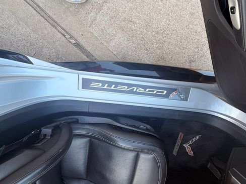 Used 2019 Chevrolet Corvette Z06 RWD image 12