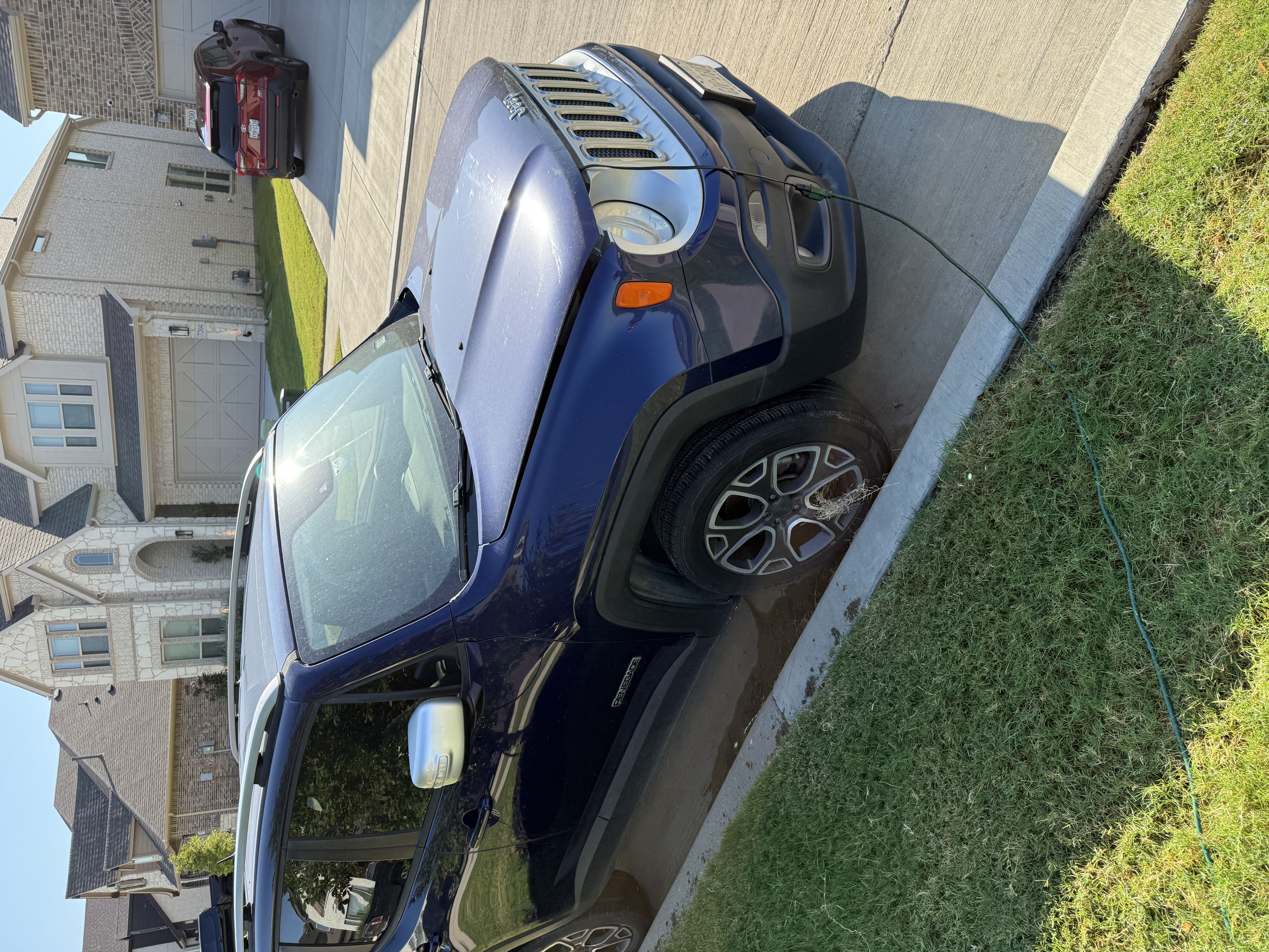 Used 2016 Jeep Renegade Limited w/ Safety & Security Group AWD/4WD image 10