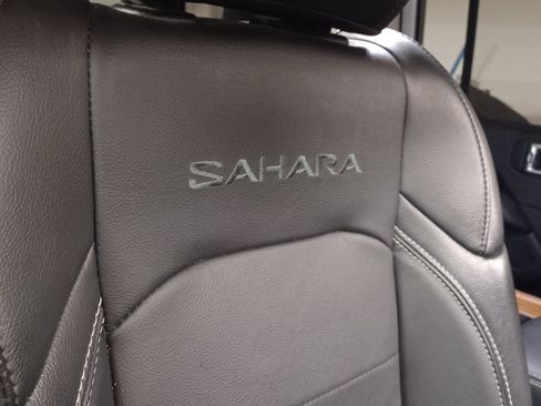 Used 2022 Jeep Wrangler Unlimited Sahara image 5