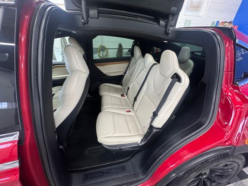 Used 2020 Tesla Model X Long Range image 13