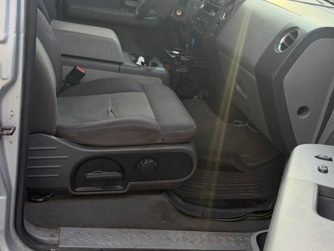 Used 2005 Ford F150 Lariat AWD/4WD image 12