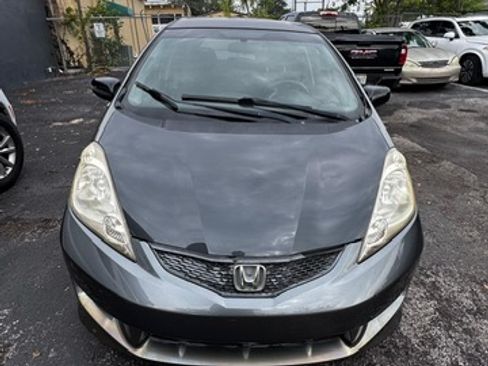 Used 2011 Honda Fit Sport image 1