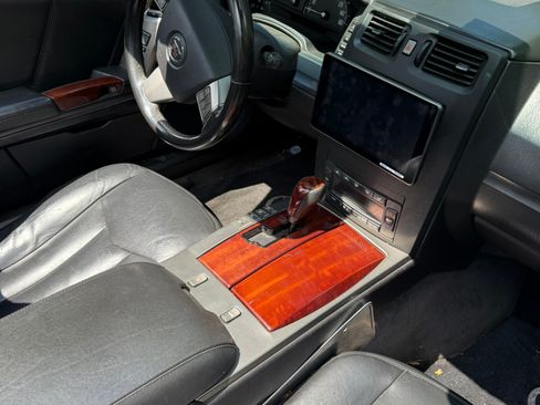 Used 2008 Cadillac XLR RWD image 14
