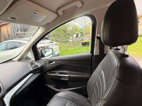 Used 2013 Ford C-MAX SEL FWD image 19