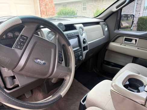 Used 2010 Ford F150 XLT RWD image 6