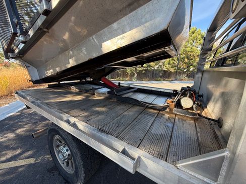 Used 2006 Ford F350 XL image 9