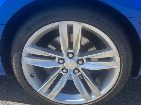 Used 2017 Chevrolet Camaro SS RWD image 20