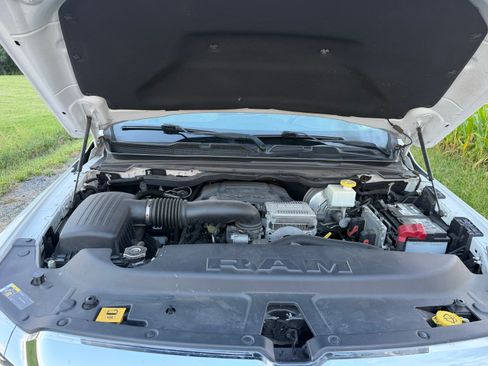 Used 2019 RAM 1500 Limited AWD/4WD image 28