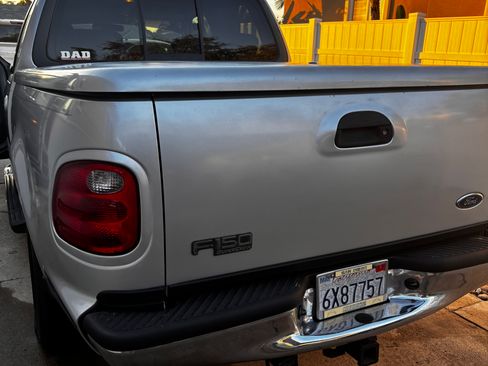 Used 2002 Ford F150 2WD SuperCrew image 10