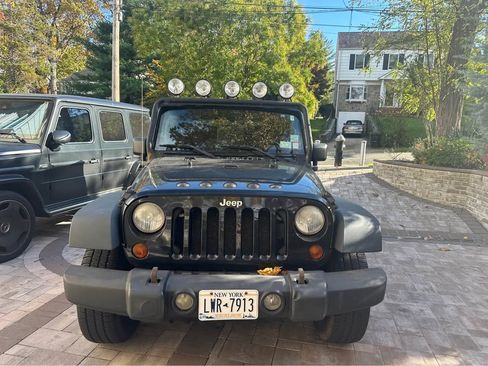 Used 2009 Jeep Wrangler X image 6