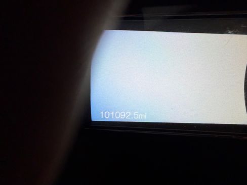 Used 2016 Ford Explorer XLT w/ Equipment Group 202A image 5