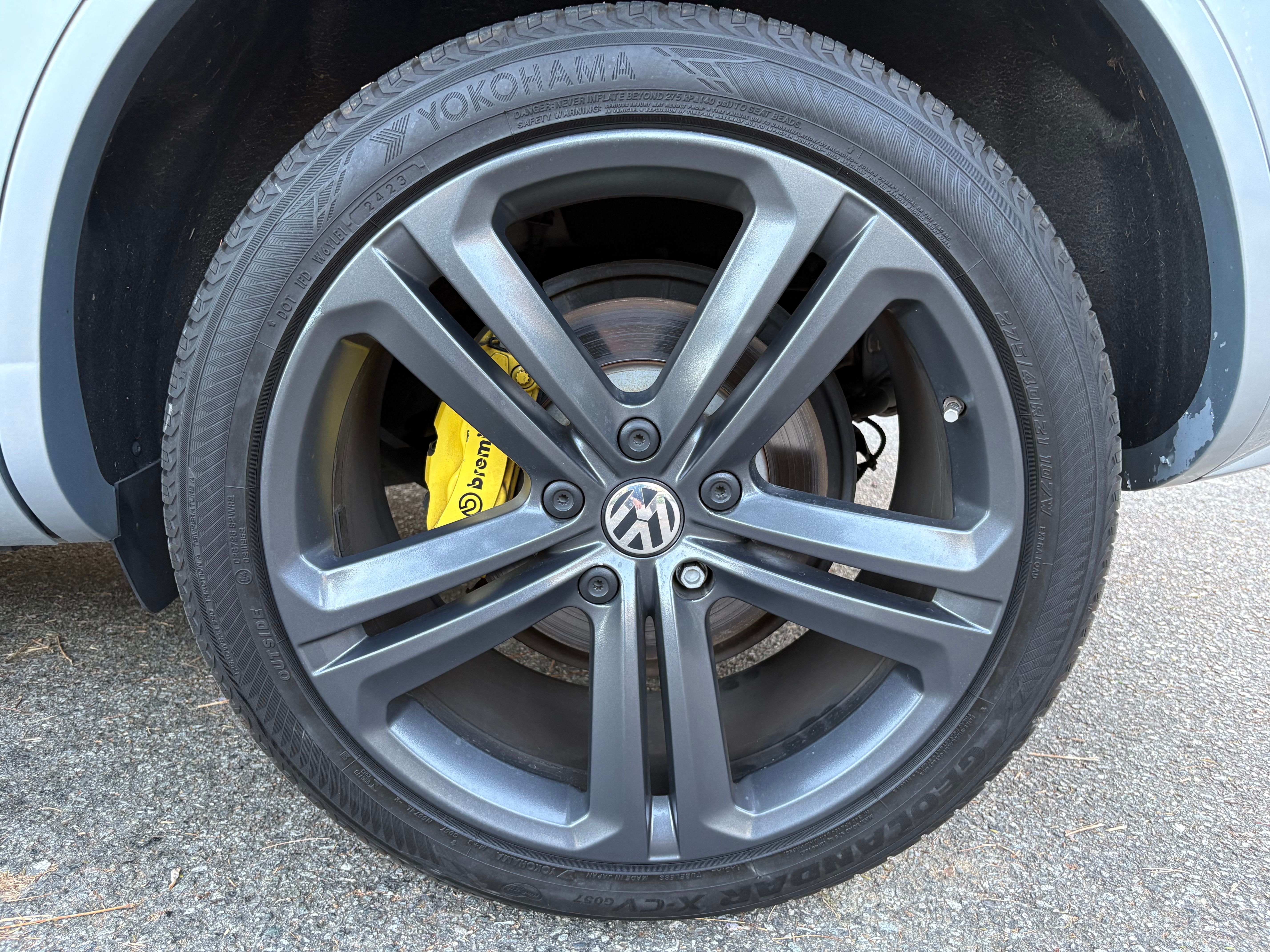 Used 2016 Volkswagen Touareg Executive AWD/4WD image 9