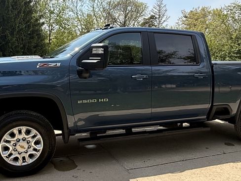 Used 2024 Chevrolet Silverado 2500 LT w/ All Star Edition AWD/4WD image 1