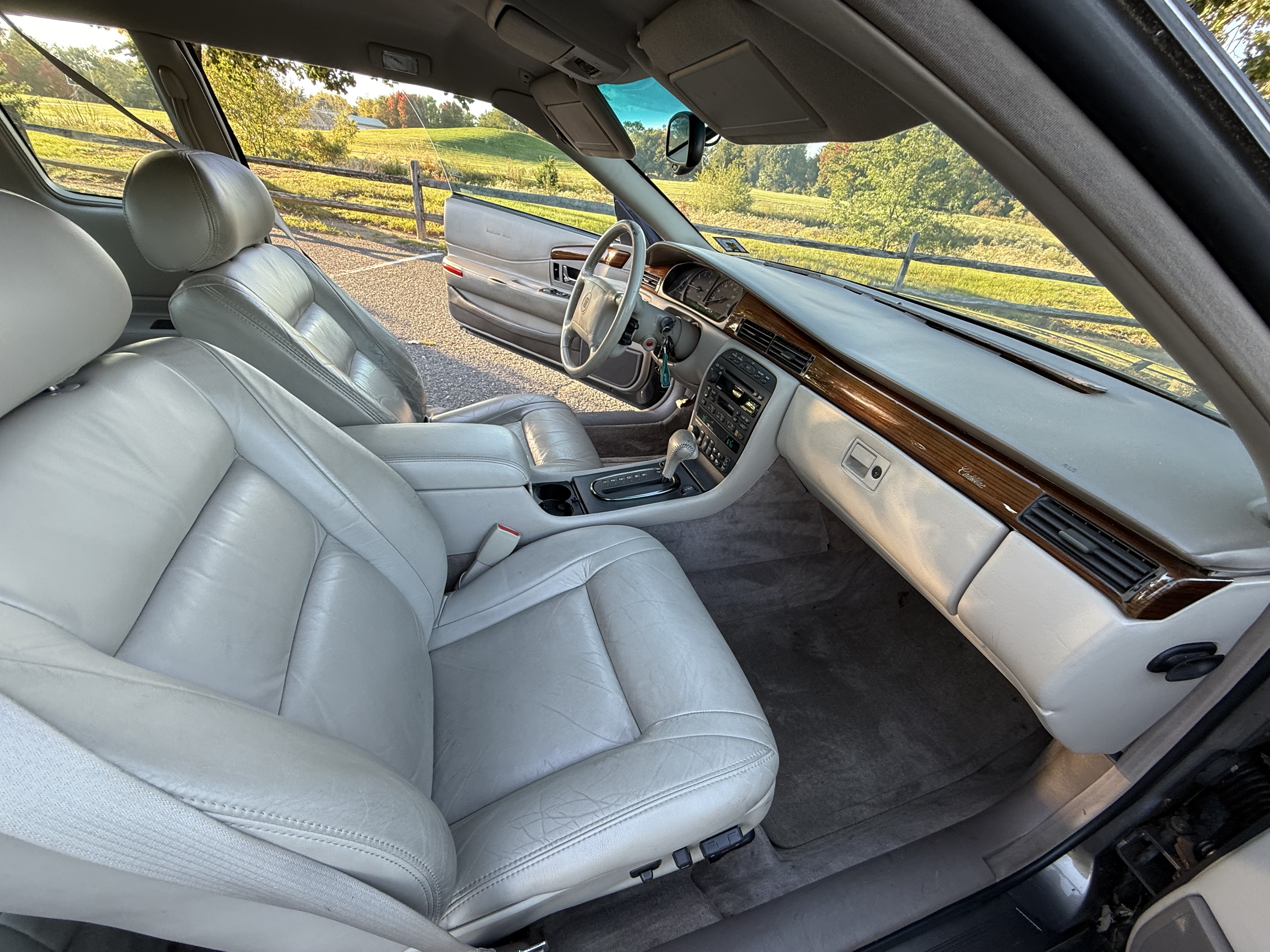 Used 1998 Cadillac Eldorado FWD image 17