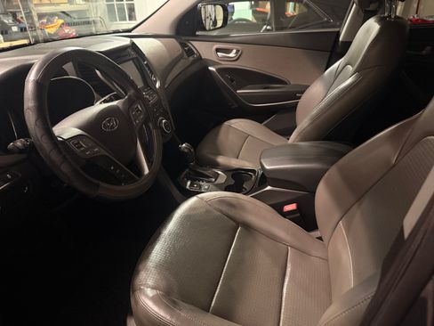 Used 2014 Hyundai Santa Fe Sport 2.0T w/ Technology Package 05 FWD image 5