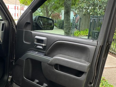 Used 2018 Chevrolet Silverado 1500 LT w/ All Star Edition RWD image 12