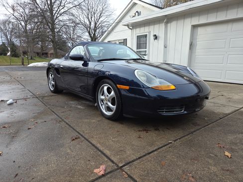 Used 1999 Porsche Boxster image 25