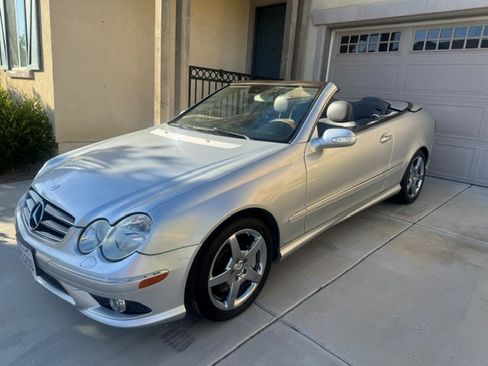 Used 2006 Mercedes-Benz CLK 500 Cabriolet image 2