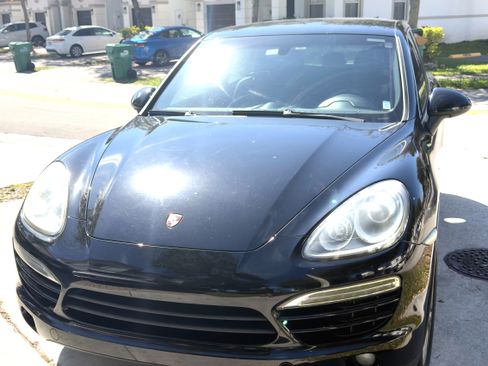 Used 2013 Porsche Cayenne Diesel image 8