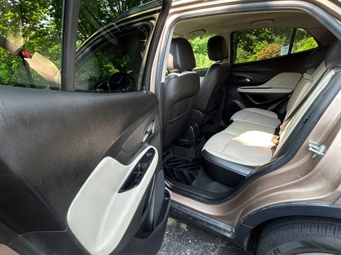 Used 2019 Buick Encore Preferred w/ Safety Package AWD/4WD image 8