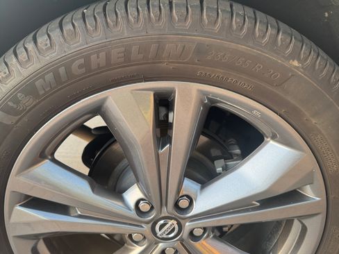 Used 2021 Nissan Murano Platinum w/ Cargo Package FWD image 12