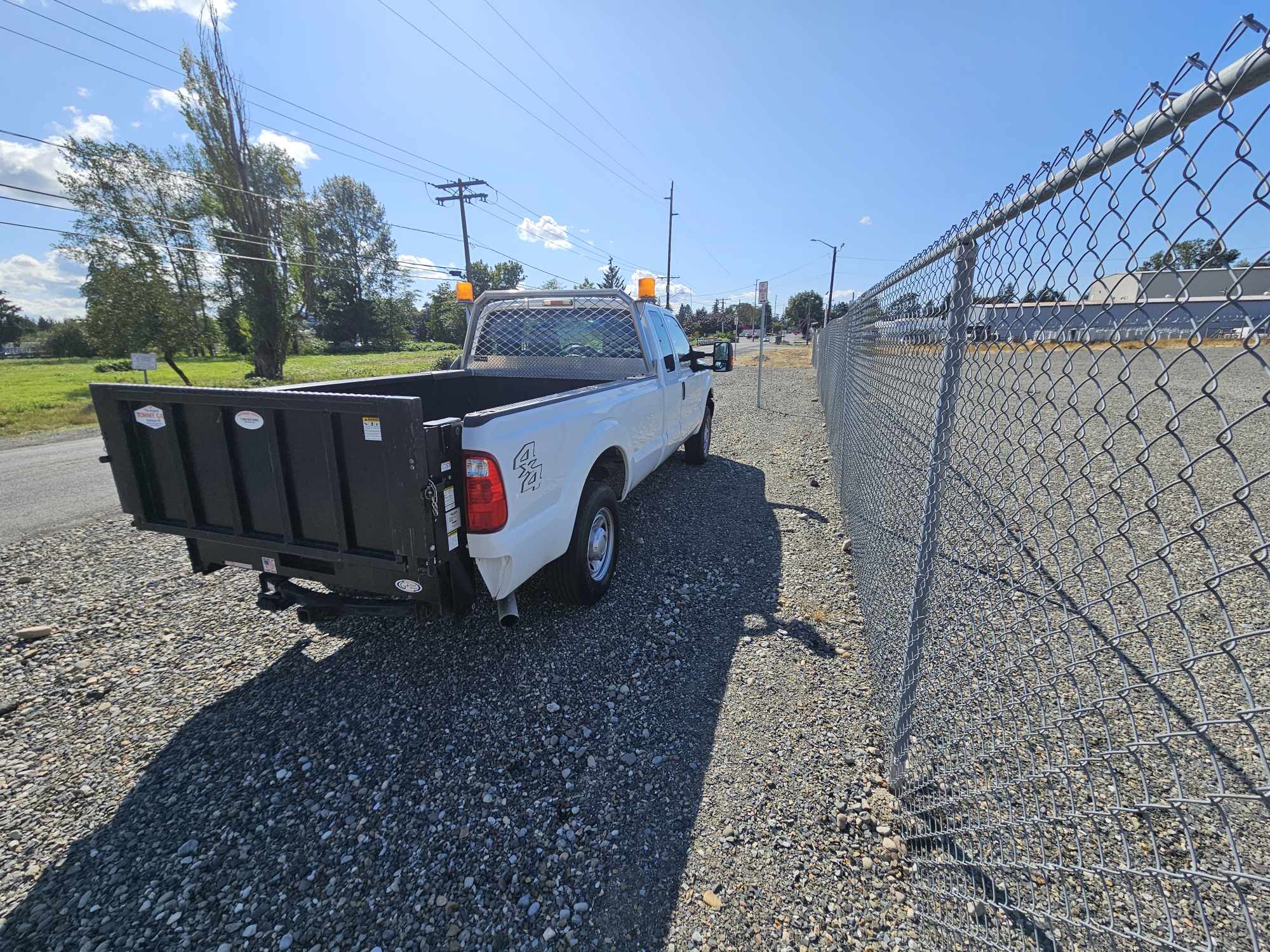 Used 2011 Ford F250 XL w/ PWR Equipment Group AWD/4WD image 4