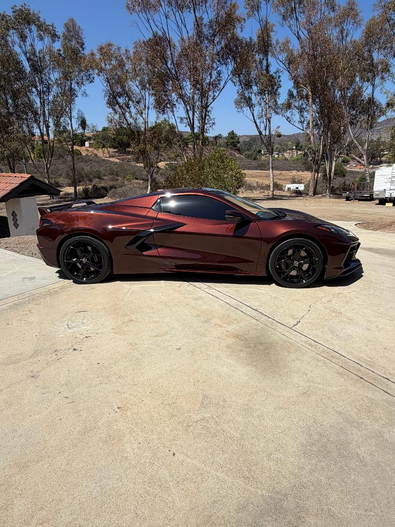 Used 2022 Chevrolet Corvette Stingray Premium Conv w/ Z51 Performance Package RWD image 1